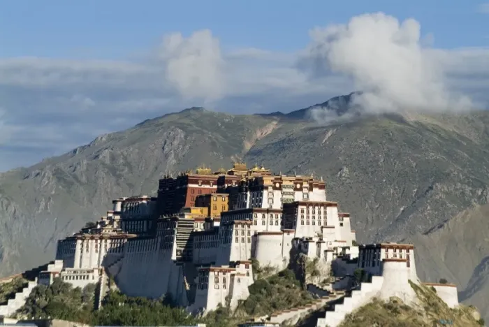 Framed Print : Potala Palace, former palace of the Dalai Lama, UNESCO World Heritage Site Framed Print : Potala Palace, former palace of the Dalai Lama, UNESCO World Heritage Site