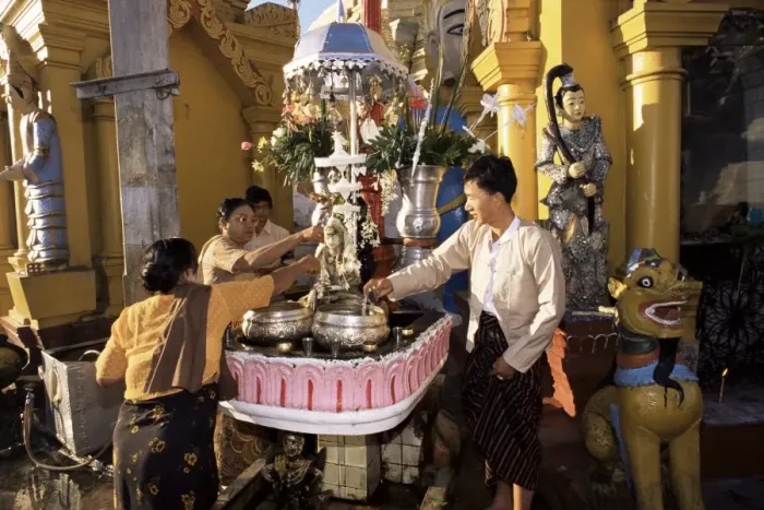 Framed Print : Pouring water on the Buddha, Shwedagon Pagoda, Yangon (Rangoon), Myanmar (Burma), Asia Framed Print : Pouring water on the Buddha, Shwedagon Pagoda, Yangon (Rangoon), Myanmar (Burma), Asia