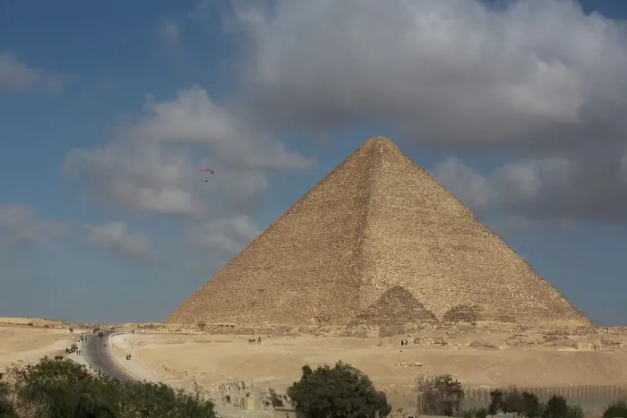 Framed Print : Powered Paraglider, Pyramid of Khufu (Cheops), Giza Pyramid Complex, UNESCO World Heritage Site, Giza, Egypt, North Africa, Africa Framed Print : Powered Paraglider, Pyramid of Khufu (Cheops), Giza Pyramid Complex, UNESCO World Heritage Site, Giza, Egypt, North Africa, Africa