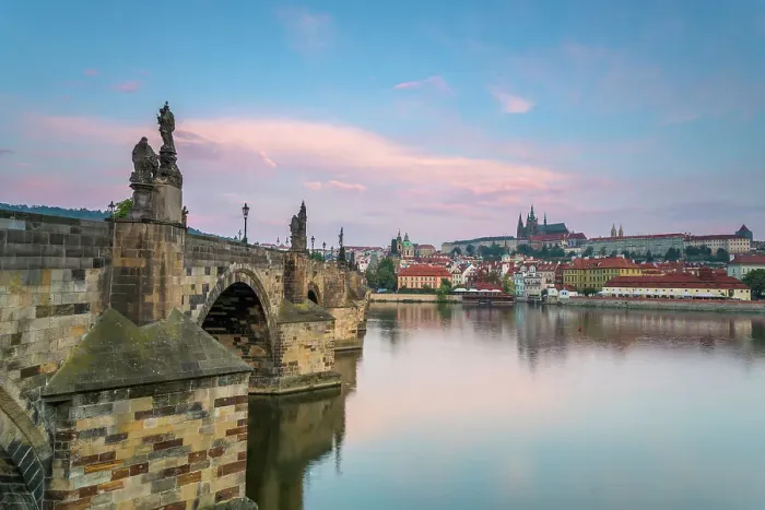 Framed Print : Prague Castle and Charles Bridge on Vltava River at sunrise, UNESCO World Heritage Site, Prague, Bohemia, Czech Republic (Czechia), Europe Framed Print : Prague Castle and Charles Bridge on Vltava River at sunrise, UNESCO World Heritage Site, Prague, Bohemia, Czech Republic (Czechia), Europe
