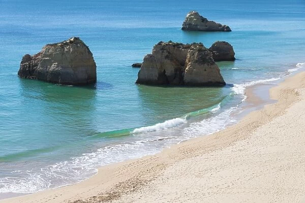 Praia dos Tres Castelos, Portimao, Algarve, Portugal, Europe