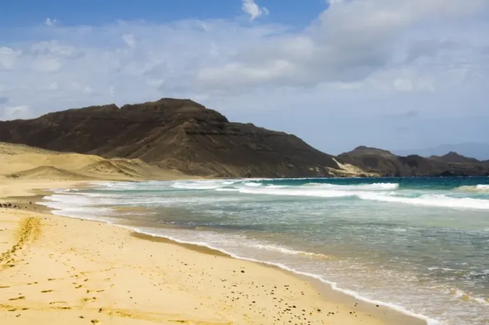 Framed Print : Praia Salamansa, Sao Vicente, Cape Verde Islands, Atlantic Ocean, Africa Framed Print : Praia Salamansa, Sao Vicente, Cape Verde Islands, Atlantic Ocean, Africa