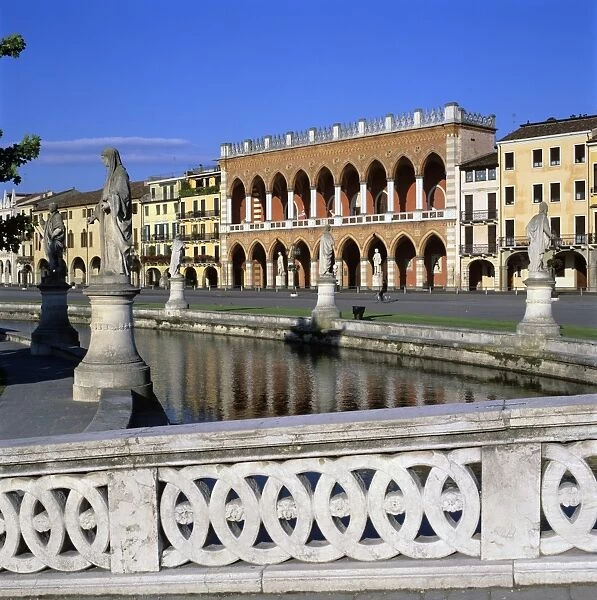 Prato della Valle, Padua, Veneto, Italy, Europe