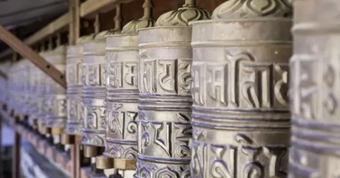 Framed Print : Prayer wheels at the Buddhist monastery in Tengboche in the Khumbu region of Nepal, Asia Framed Print : Prayer wheels at the Buddhist monastery in Tengboche in the Khumbu region of Nepal, Asia