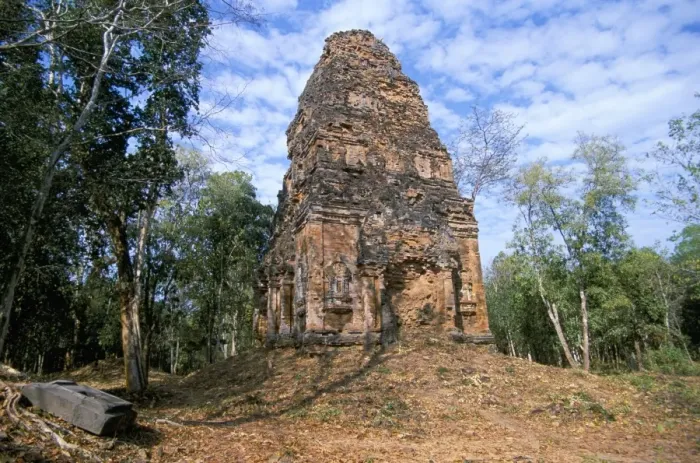 Framed Print : Pre-Ankorian site of Sambor Prei Kuk, Prasat Trapeang Ropaeak complex, Kompong Thom Framed Print : Pre-Ankorian site of Sambor Prei Kuk, Prasat Trapeang Ropaeak complex, Kompong Thom