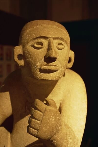 Pre-Columbian statue