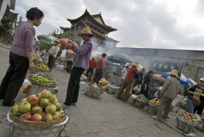 Framed Print : Produce market, North Gate, Dali, Yunnan, China, Asia Framed Print : Produce market, North Gate, Dali, Yunnan, China, Asia
