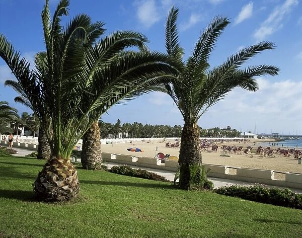 Promenade and beach at Cala de Fuste, Fuerteventura, Canary Islands, Spain