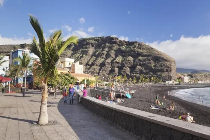 Framed Print : Promenade at the beach of Puerto de Tazacorte, La Palma, Canary Islands, Spain, Atlantic Framed Print : Promenade at the beach of Puerto de Tazacorte, La Palma, Canary Islands, Spain, Atlantic