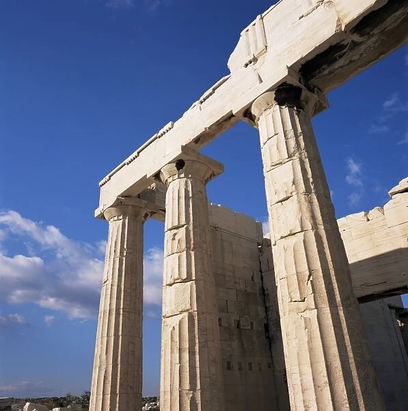 Propylaea columns