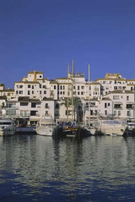 Framed Print : Puerto Banus Framed Print : Puerto Banus