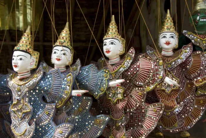 Framed Print : Puppets for sale, Bagan (Pagan), Myanmar (Burma), Asia Framed Print : Puppets for sale, Bagan (Pagan), Myanmar (Burma), Asia