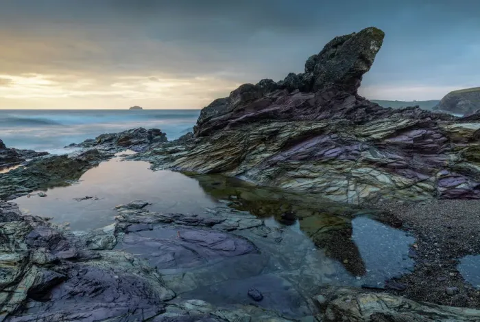 Framed Print : Purple coloured rocks on the Cornish shoreline at sunset, Polzeath, Cornwall, England, United Kingdom, Europe Framed Print : Purple coloured rocks on the Cornish shoreline at sunset, Polzeath, Cornwall, England, United Kingdom, Europe