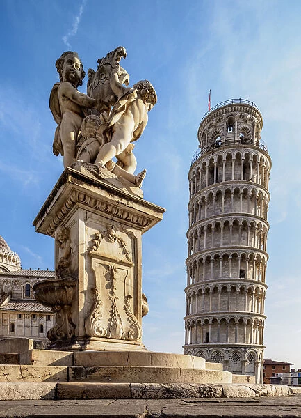 Putti Fountain and Leaning Tower, Piazza dei Miracoli, UNESCO World Heritage Site