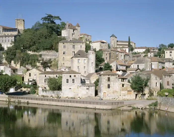 Framed Print : Puy d Eveque and River Lot, Lot, Aquitaine, France, Europe Framed Print : Puy d Eveque and River Lot, Lot, Aquitaine, France, Europe