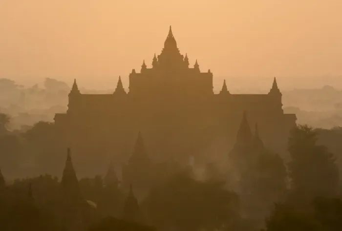 Framed Print : Pya-tha-da Pagoda, Bagan (Pagan), Myanmar (Burma), Asia Framed Print : Pya-tha-da Pagoda, Bagan (Pagan), Myanmar (Burma), Asia