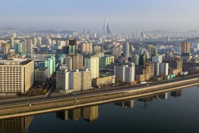 Framed Print : Pyongyang and the River Taedong, Pyongyang, Democratic Peoples Republic of Korea (DPRK), North Korea, Asia Framed Print : Pyongyang and the River Taedong, Pyongyang, Democratic Peoples Republic of Korea (DPRK), North Korea, Asia