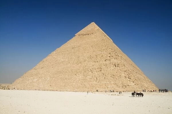 The Pyramid of Khafre (Chephren), Giza, UNESCO World Heritage Site, Egypt