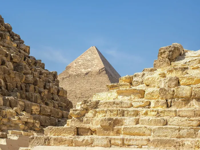 Framed Print : Pyramid of Khafre, UNESCO World Heritage Site, near Cairo, Egypt, North Africa, Africa Framed Print : Pyramid of Khafre, UNESCO World Heritage Site, near Cairo, Egypt, North Africa, Africa