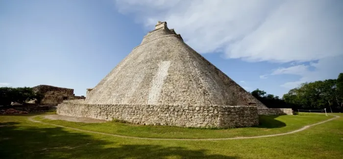 Framed Print : The Pyramid of the Magician, Uxmal, UNESCO World Heritage Site, Yucatan Framed Print : The Pyramid of the Magician, Uxmal, UNESCO World Heritage Site, Yucatan