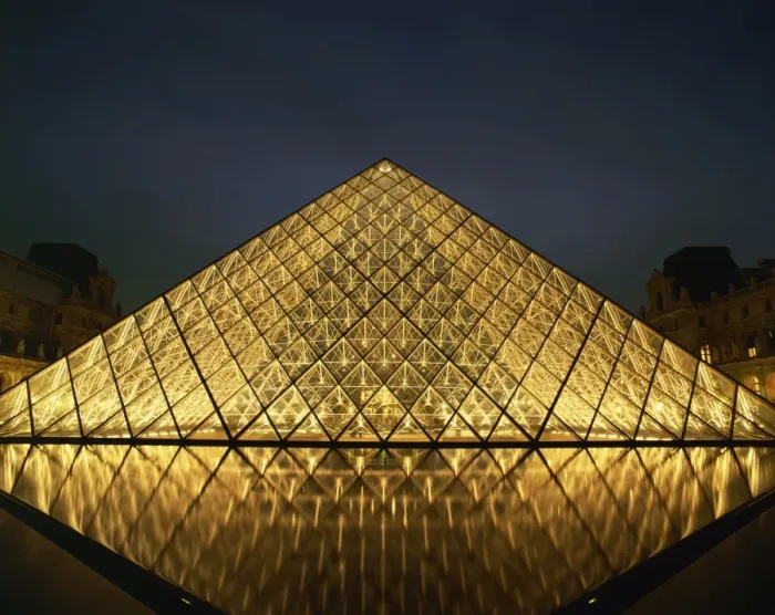 Framed Print : The Pyramide du Louvre illuminated at dusk, Musee du Lourve, Paris, France, Europe Framed Print : The Pyramide du Louvre illuminated at dusk, Musee du Lourve, Paris, France, Europe