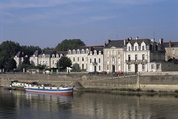 Quai des Carmes on River Maine, Angers, Anjou, Pays de la Loire, France, Europe