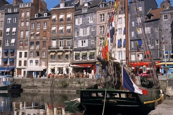 Framed Print : Quai Ste. Catherine (St. Catherine quay), Honfleur, Normandie (Normandy), France, Europe Framed Print : Quai Ste. Catherine (St. Catherine quay), Honfleur, Normandie (Normandy), France, Europe