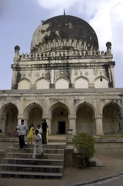 Qutab Shahi tombs, Hyderabad, Andhra Pradesh, India, Asia