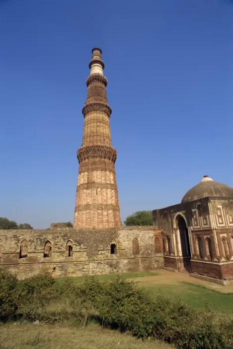 Framed Print : The Qutub Minar Framed Print : The Qutub Minar
