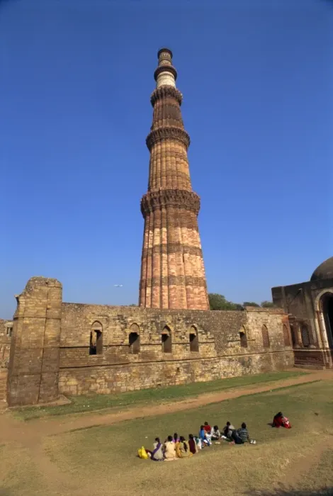 Framed Print : The Qutub Minar Framed Print : The Qutub Minar