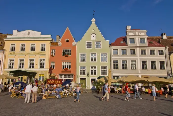 Framed Print : Raekoja Plats (Town Hall Square), Old Town of Tallinn, UNESCO World Heritage Site Framed Print : Raekoja Plats (Town Hall Square), Old Town of Tallinn, UNESCO World Heritage Site