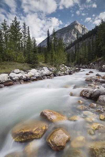 Rampart Creek in Banff National Park, UNESCO World Heritage Site, Alberta, Rocky Mountains