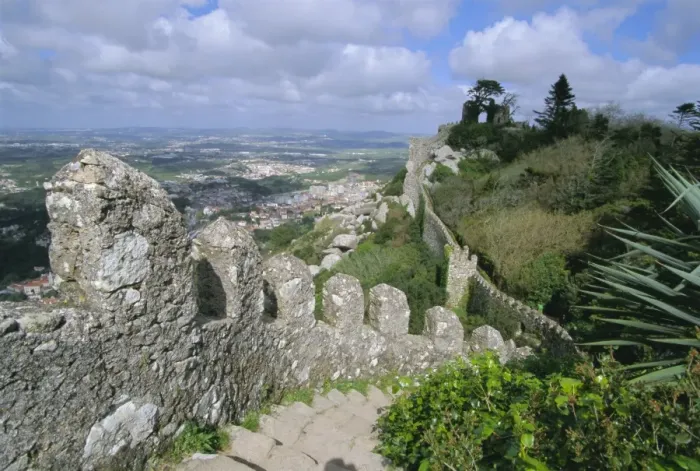 Framed Print : The ramparts of the Moorish Castelo dos Mouros Framed Print : The ramparts of the Moorish Castelo dos Mouros
