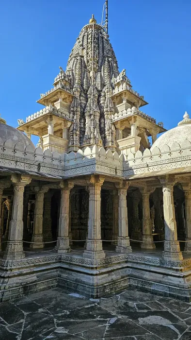 Framed Print : Ranakpur Jain temple (Chaturmukha Dharana Vihara), Ranakpur, Rajasthan, India Framed Print : Ranakpur Jain temple (Chaturmukha Dharana Vihara), Ranakpur, Rajasthan, India