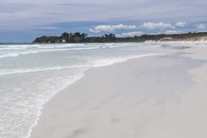 Framed Print : Rarawa Beach, a popular and beautiful white sand beach in Northland Region, North Island Framed Print : Rarawa Beach, a popular and beautiful white sand beach in Northland Region, North Island
