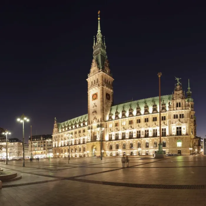Framed Print : Rathaus (city hall) at Rathausmarkt place, Hamburg, Hanseatic City, Germany, Europe Framed Print : Rathaus (city hall) at Rathausmarkt place, Hamburg, Hanseatic City, Germany, Europe