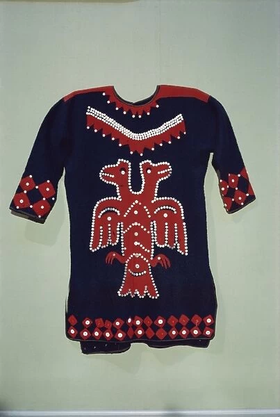 Raven clan design on Tlingit tunic from Angoon, Alaska, exhibited in the Portland Museum