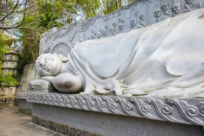 Framed Print : Reclining Buddha at Long Son Pagoda (Chua Long Son) Buddhist temple, Nha Trang, Khanh Hoa Province Framed Print : Reclining Buddha at Long Son Pagoda (Chua Long Son) Buddhist temple, Nha Trang, Khanh Hoa Province