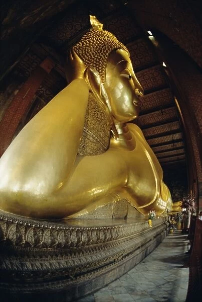 Reclining Buddha statue 45m long
