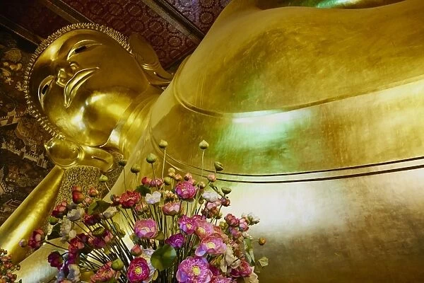 Reclining Buddha, Wat Pho (Wat Phra Chetuphon), Bangkok, Thailand, Southeast Asia, Asia