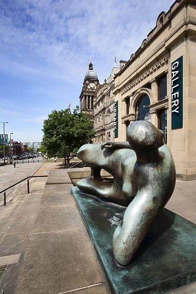 Reclining Woman Elbow Statue by Henry Moore, Leeds, West Yorkshire, Yorkshire, England, United Kingdom, Europe