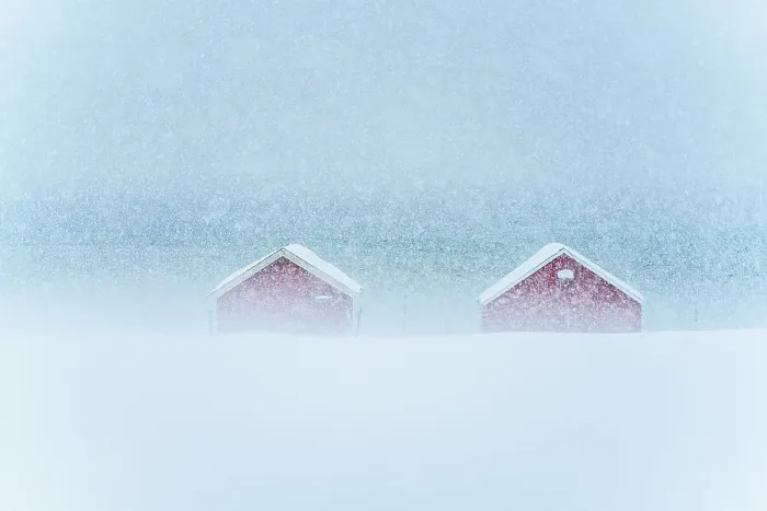 Framed Print : Red cabins in the mist during a heavy snowfall, Troms county, Norway, Scandinavia, Europe Framed Print : Red cabins in the mist during a heavy snowfall, Troms county, Norway, Scandinavia, Europe
