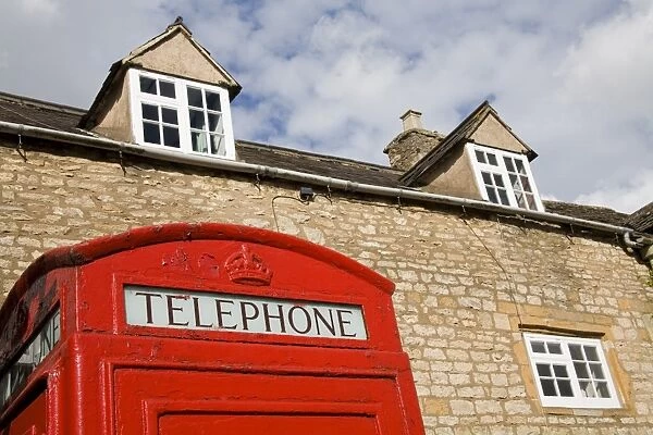 Red phone box on Digbeth Street, Stow-on-the-Wold, Gloucestershire, Cotswolds