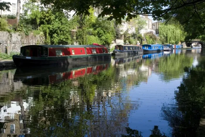 Framed Print : Regents Canal, Islington, London, England, United Kingdom, Europe Framed Print : Regents Canal, Islington, London, England, United Kingdom, Europe