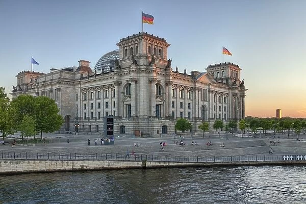 Reichstag Parliament Building at sunset, Mitte, Berlin, Germany, Europe