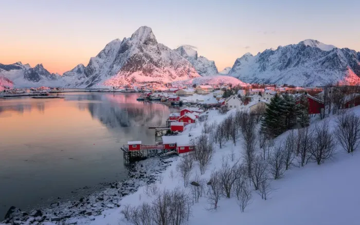 Framed Print : Reine fishing village in winter, Reinefjord, Moskenesoya, Lofoten Islands, Arctic Framed Print : Reine fishing village in winter, Reinefjord, Moskenesoya, Lofoten Islands, Arctic