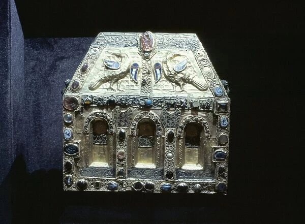 Reliquary de Pepin dating from 9th to 11th centuries, Treasury of Ste. Foy