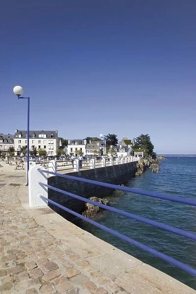 Resort town of Loquirec, on the Armorican corniche, Amorique coast, Finistere
