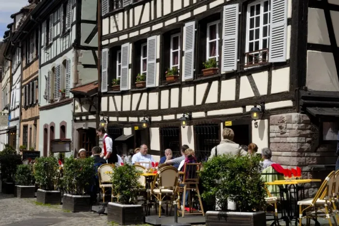 Framed Print : Restaurant