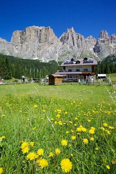 Restaurant, Sella Pass, Trento and Bolzano Provinces, Italian Dolomites, Italy, Europe